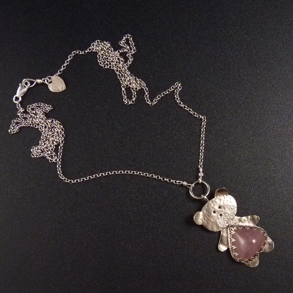 Jsem tak spokojený..amulet