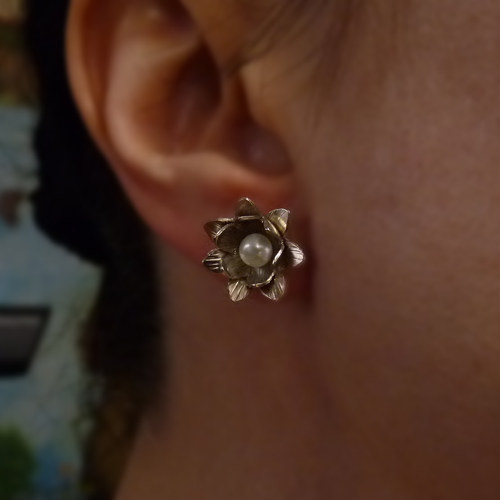 Malé perlové lotosy..