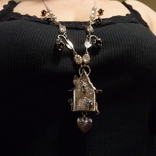 Zvoníčkový domeček..výjimečný amulet